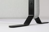 Audisound_akustiikkasermi_jalkakiinnitys3