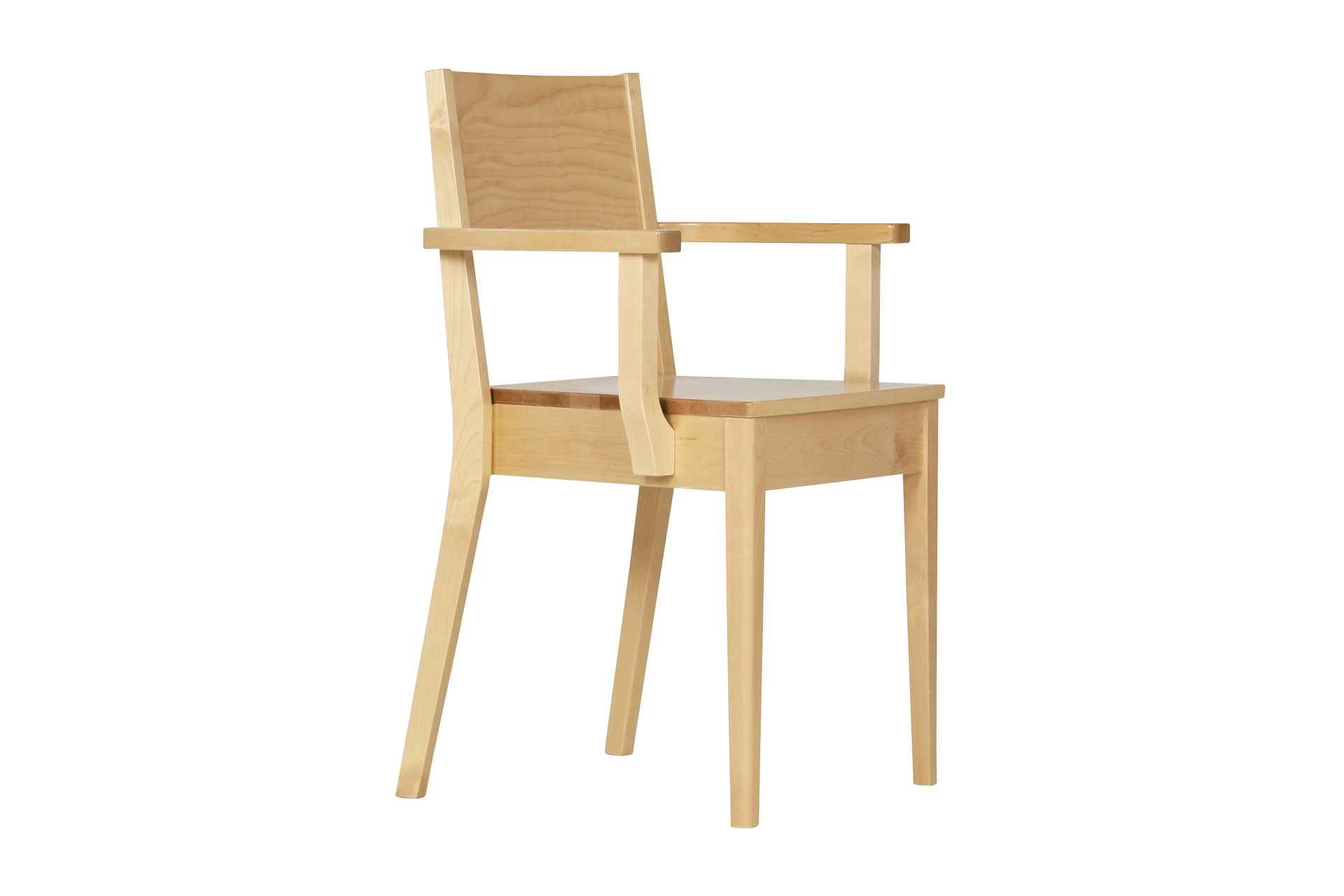 Isla-tuolia saatavilla valkoiseksi maalattuna tai lakattuna koivuna. Saatavilla nostokahvat ja irrotettava verhoilu istuimeen tai selkänojaan.